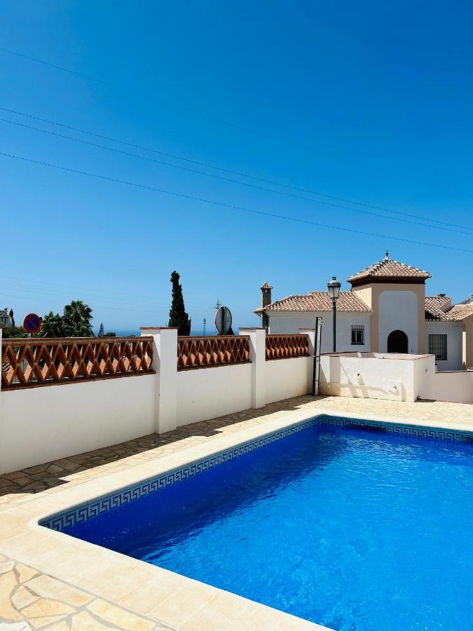 Apartamentos Pacifico Nerja Dış mekan fotoğraf